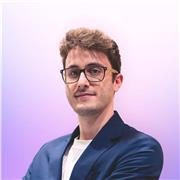 Appassionato di grafica con esperienza pluriennale nell'utilizzo del pacchetto Adobe (Photoshop, Illustrator, InDesign) e Figma, i